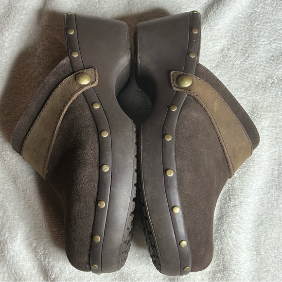 CROCS Womens Brown Suede Slip On Clog Mule Classic Casual Comfort sz w8. - Picture 7 of 7